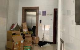 业主物品放楼道被清理状告物业，法院判决：物业无责，不赔偿！